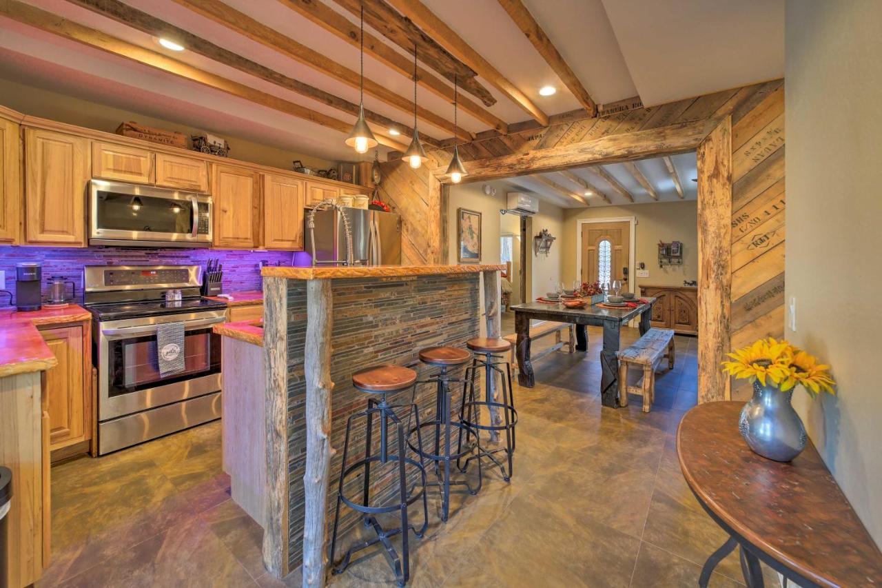 Cozy Cabin Retreat With Patio And Fenced Yard Payson Esterno foto