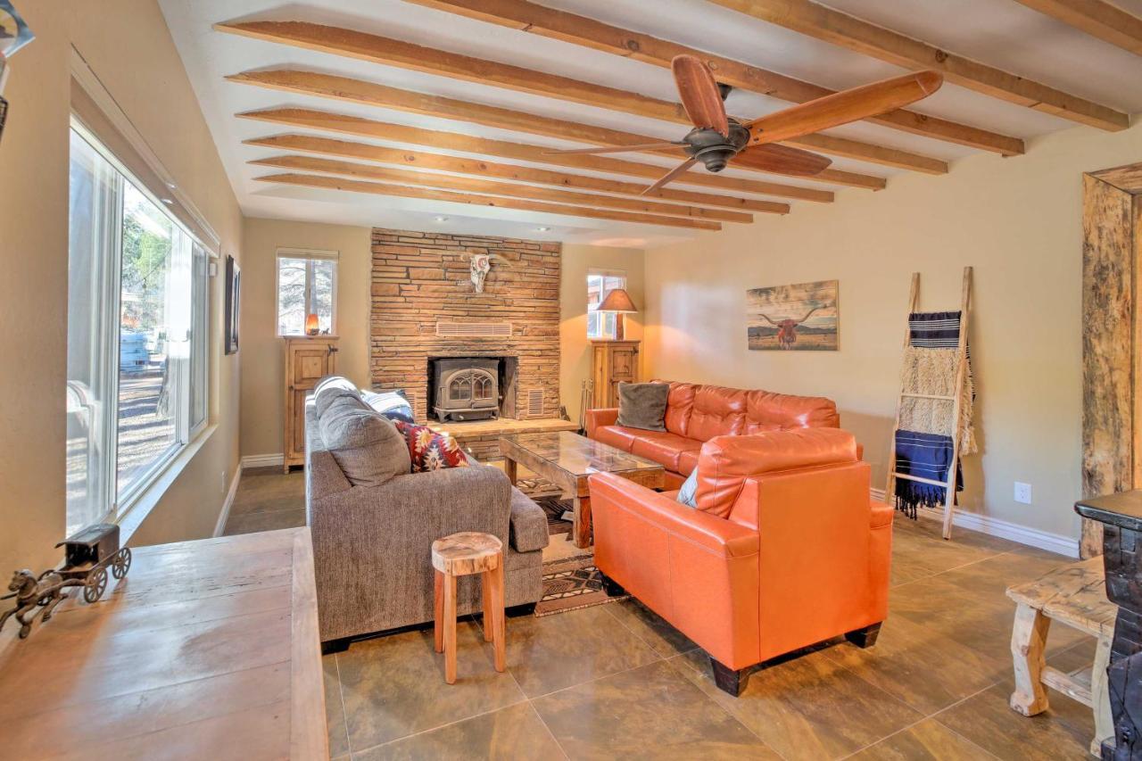 Cozy Cabin Retreat With Patio And Fenced Yard Payson Esterno foto
