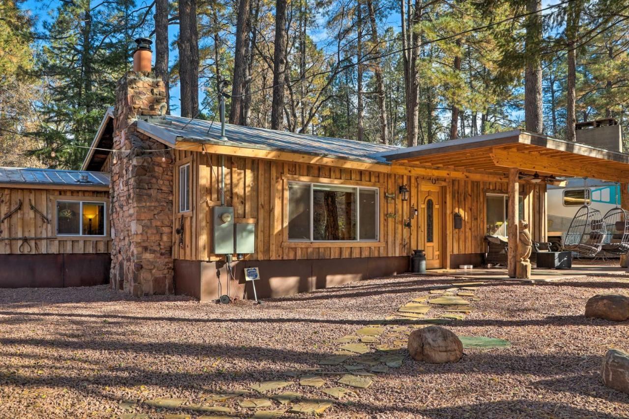 Cozy Cabin Retreat With Patio And Fenced Yard Payson Esterno foto
